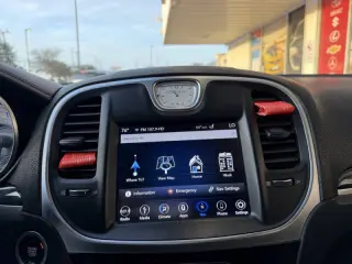 2019 Chrysler 300 Limited