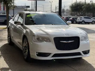 2019 Chrysler 300 Limited