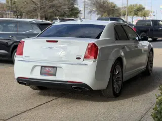 2019 Chrysler 300 Limited