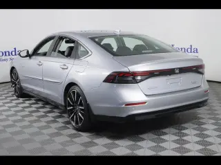 Honda Accord Híbrido 2023 Touring Sedán 4 puertas