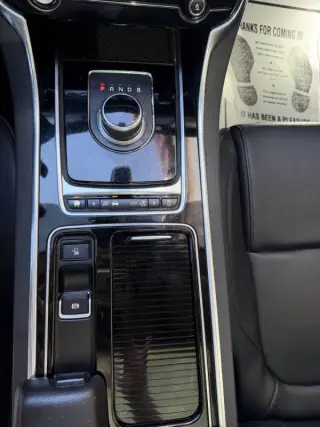 2017 Jaguar XF 35t