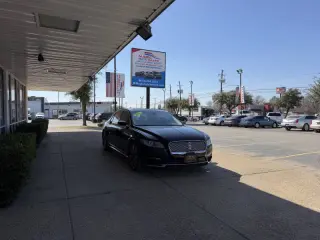 2017 Lincoln Continental Select
