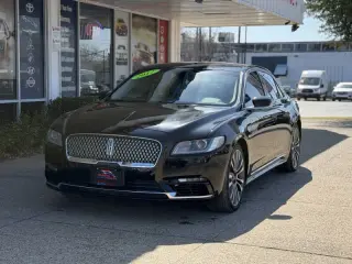 2017 Lincoln Continental Select