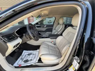 2017 Lincoln Continental Select