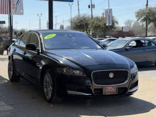2017 Jaguar XF 35t