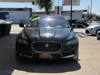 2017 Jaguar XF 35t