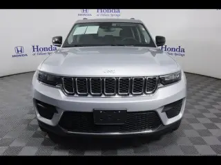 Jeep Grand Cherokee 2024 4x4 Laredo 4dr SUV