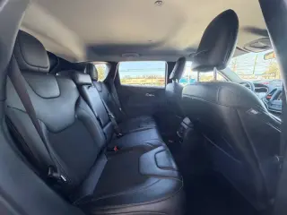 2020 Jeep Cherokee Altitude