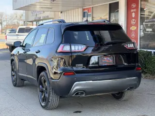 2020 Jeep Cherokee Altitude
