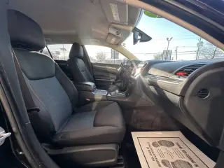 2019 Chrysler 300 Touring