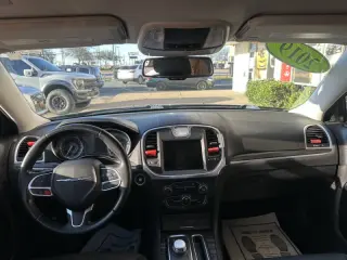 2019 Chrysler 300 Touring