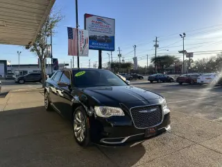 2019 Chrysler 300 Touring