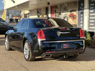 2019 Chrysler 300 Touring