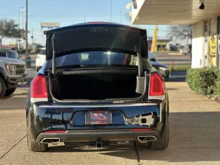 2019 Chrysler 300 Touring