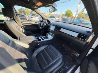 2014 Volkswagen Touareg R-Line