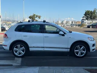 2014 Volkswagen Touareg R-Line