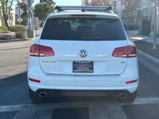 2014 Volkswagen Touareg R-Line