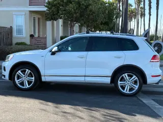 2014 Volkswagen Touareg R-Line