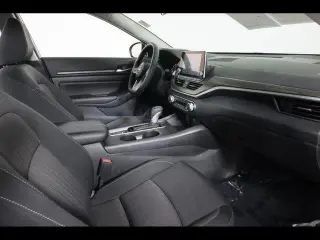 Nissan Altima 2025 AWD 2.5 SV 4dr Sedan