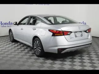 Nissan Altima 2025 AWD 2.5 SV 4dr Sedan