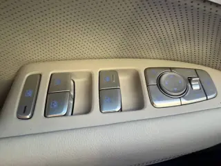 2020 Genesis G70 2.0T