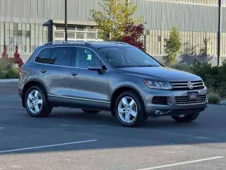 2012 Volkswagen Touareg Lux