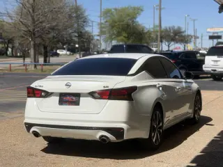 2020 Nissan Altima 2.5 SR