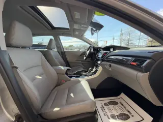 2017 Honda Accord EX-L V6 w/Navi w/Honda Sensing