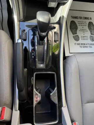 2017 Honda Accord EX-L V6 w/Navi w/Honda Sensing