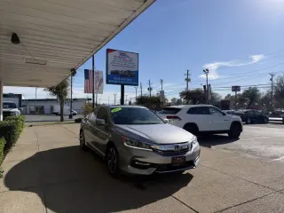 2017 Honda Accord EX-L V6 w/Navi w/Honda Sensing