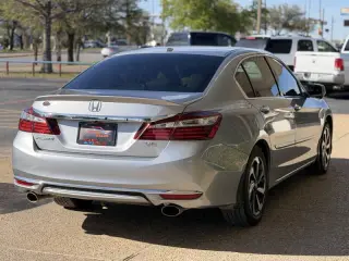 2017 Honda Accord EX-L V6 w/Navi w/Honda Sensing