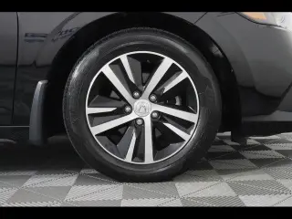 Honda Civic 2024 LX 4dr Hatchback