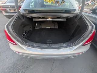 2019 Mercedes-Benz E 300 RWD Sedan
