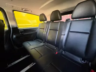 2016 Mercedes-Benz Metris Passenger Van RWD 126"