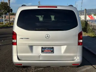 2016 Mercedes-Benz Metris Passenger Van RWD 126"