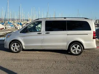 2016 Mercedes-Benz Metris Passenger Van RWD 126"