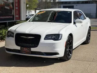 2019 Chrysler 300 Touring