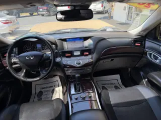 2018 Infiniti Q70 3.7 Luxe