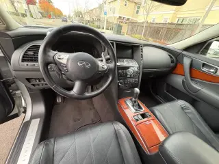 2009 INFINITI FX35 