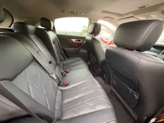 2009 INFINITI FX35 