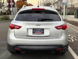 2009 INFINITI FX35 