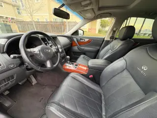 2009 INFINITI FX35 