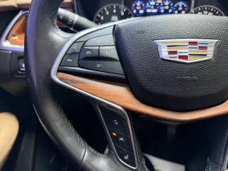 2017 Cadillac XT5 Platinum
