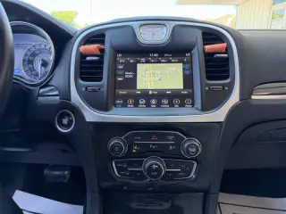 2019 Chrysler 300 Limited