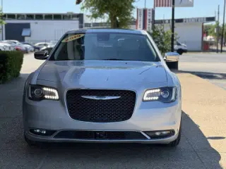 2019 Chrysler 300 Limited