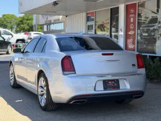 2019 Chrysler 300 Limited