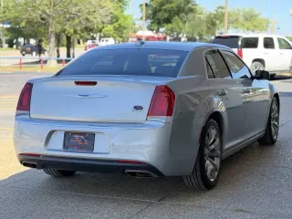 2019 Chrysler 300 Limited