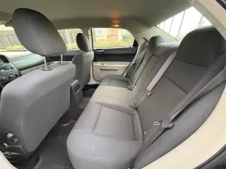 2005 Chrysler 300 300