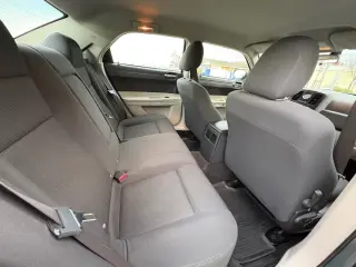 2005 Chrysler 300 300