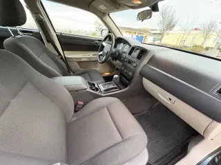 2005 Chrysler 300 300